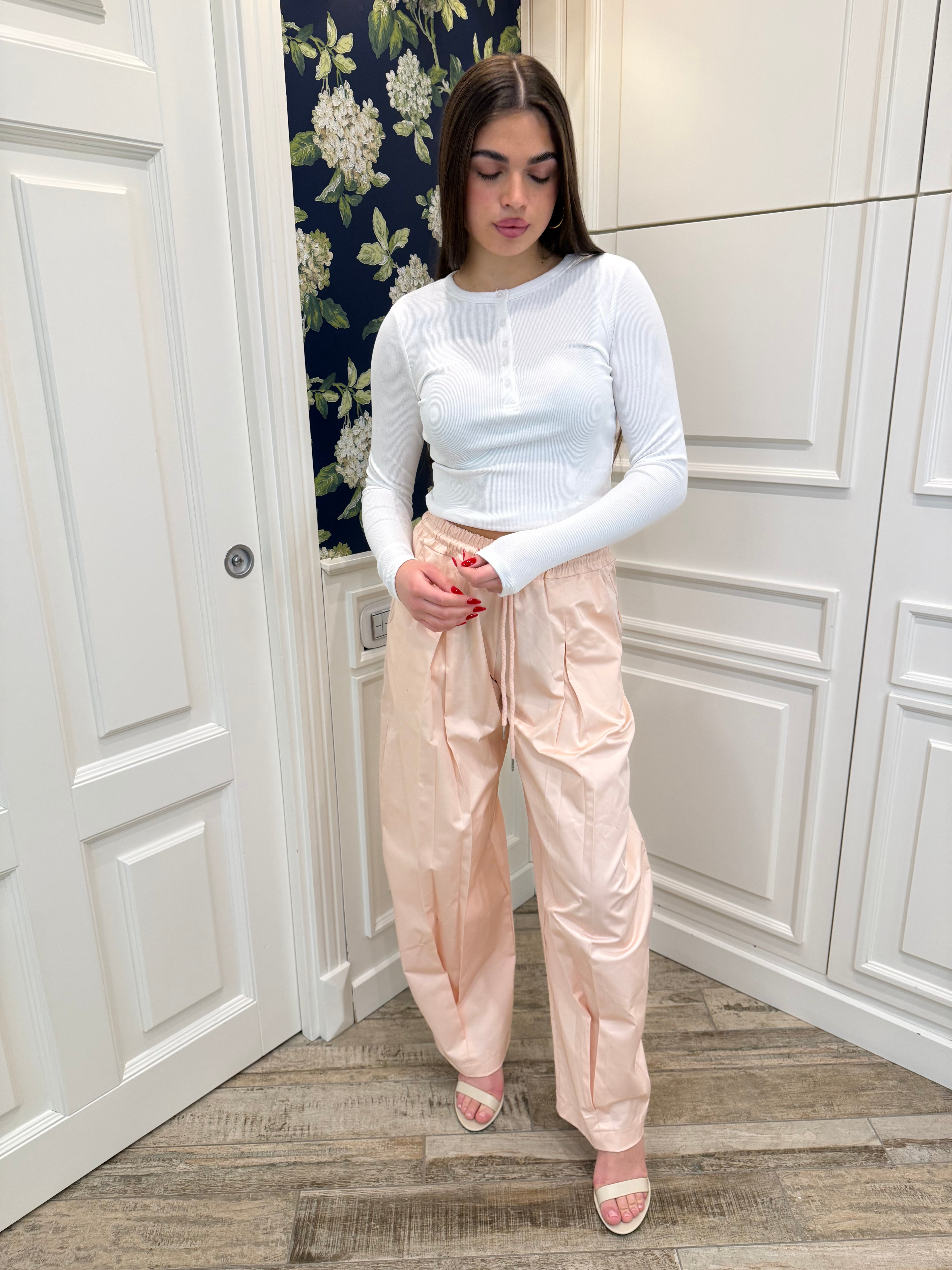 Pantalone Details By J.West